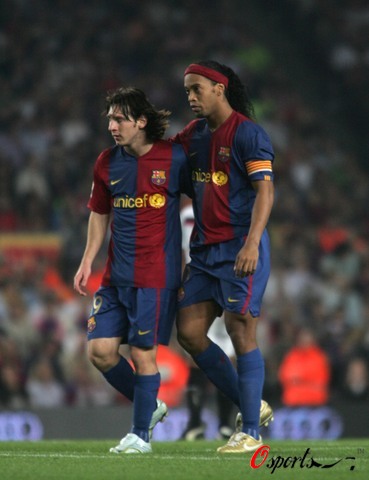 直备受瞩目 直备受瞩目